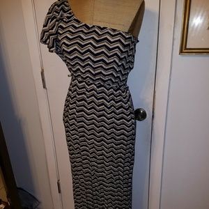 One shoulder dress